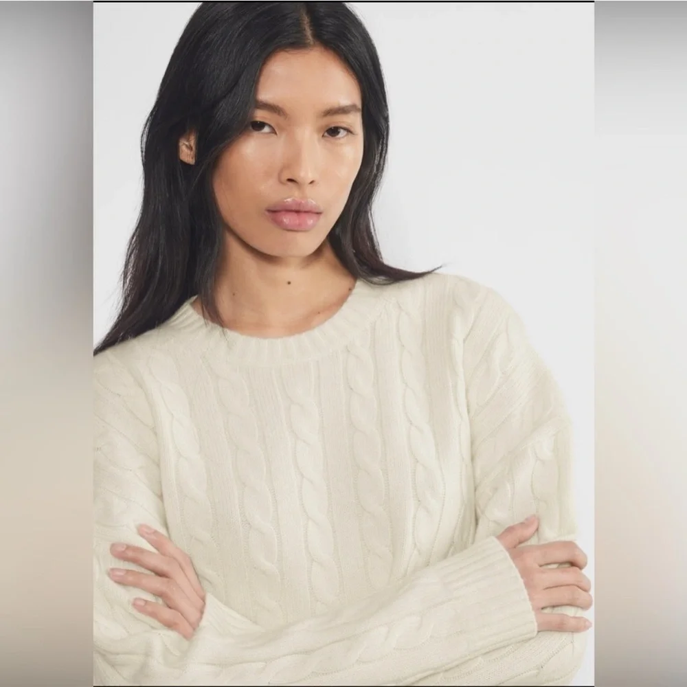 Aritzia Sunday Best Peggy Cropped Cable-knit Sweater.  Size Medium - Picture 3 of 10